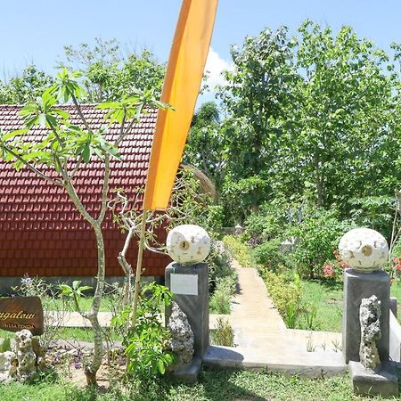 Bougainvillea Bungalow Batumadeg Esterno foto
