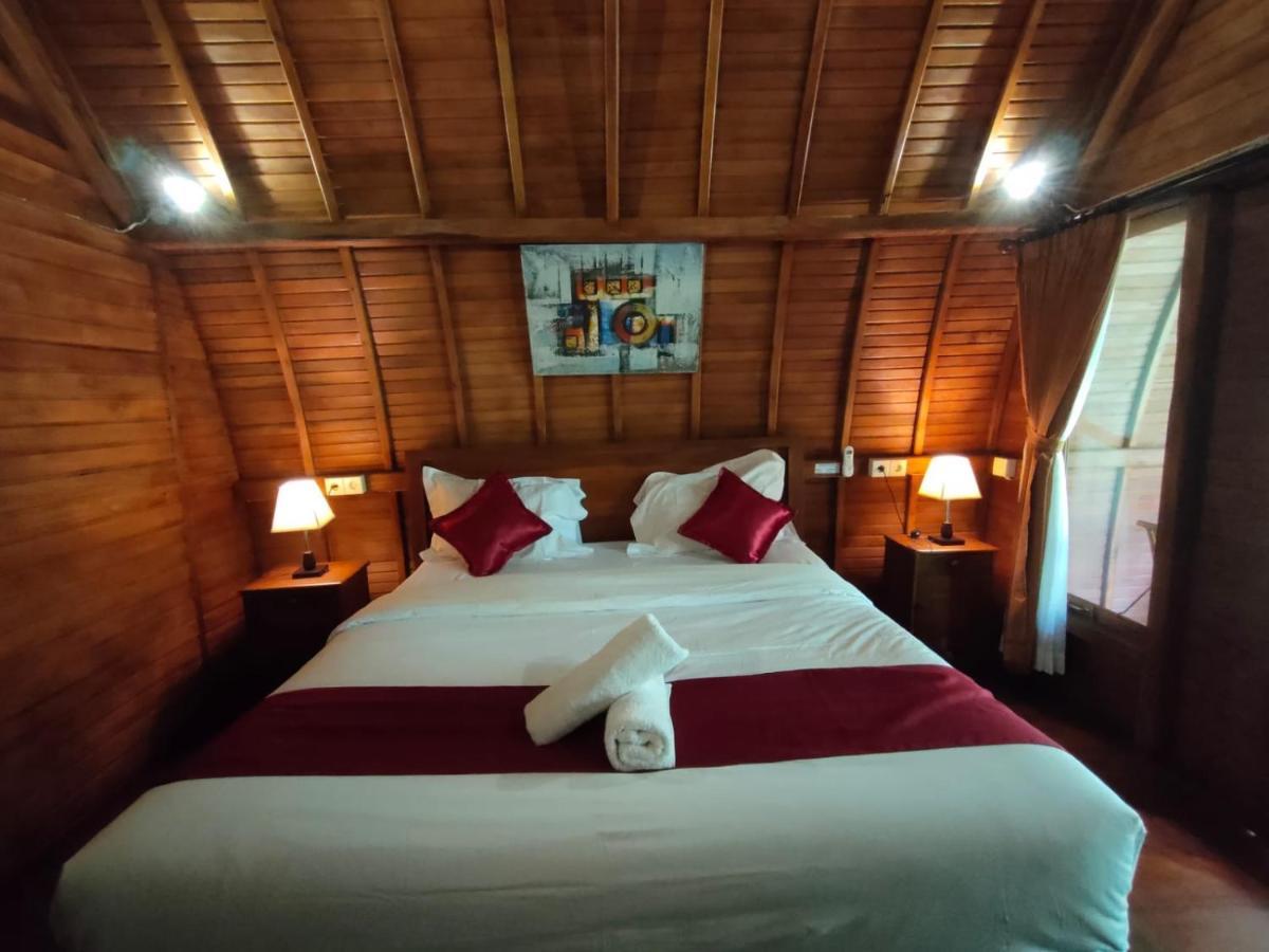 Bougainvillea Bungalow Batumadeg Esterno foto